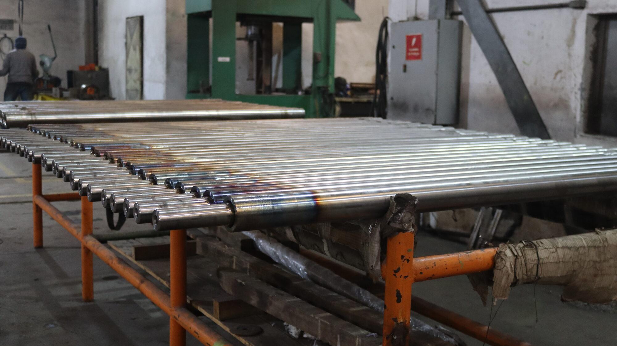 Tubos de aço inox centrifugados, usinados e polidos, fabricação Aceros