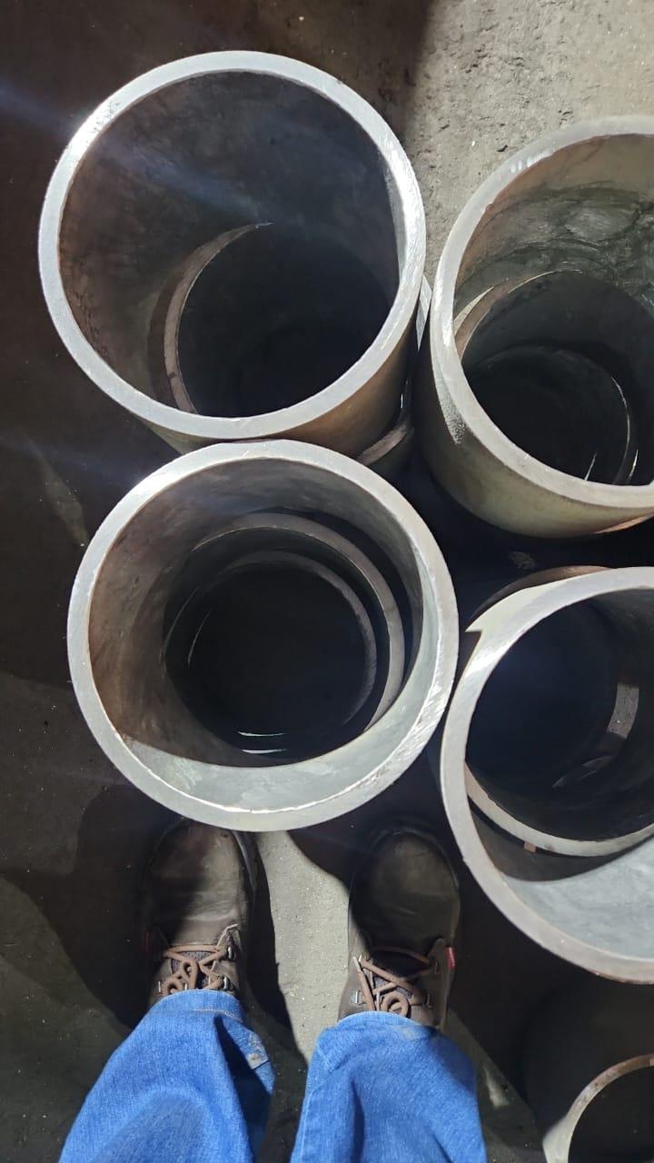 Placas de Resfriamento (Staves) empilhadas e prontas para instalação