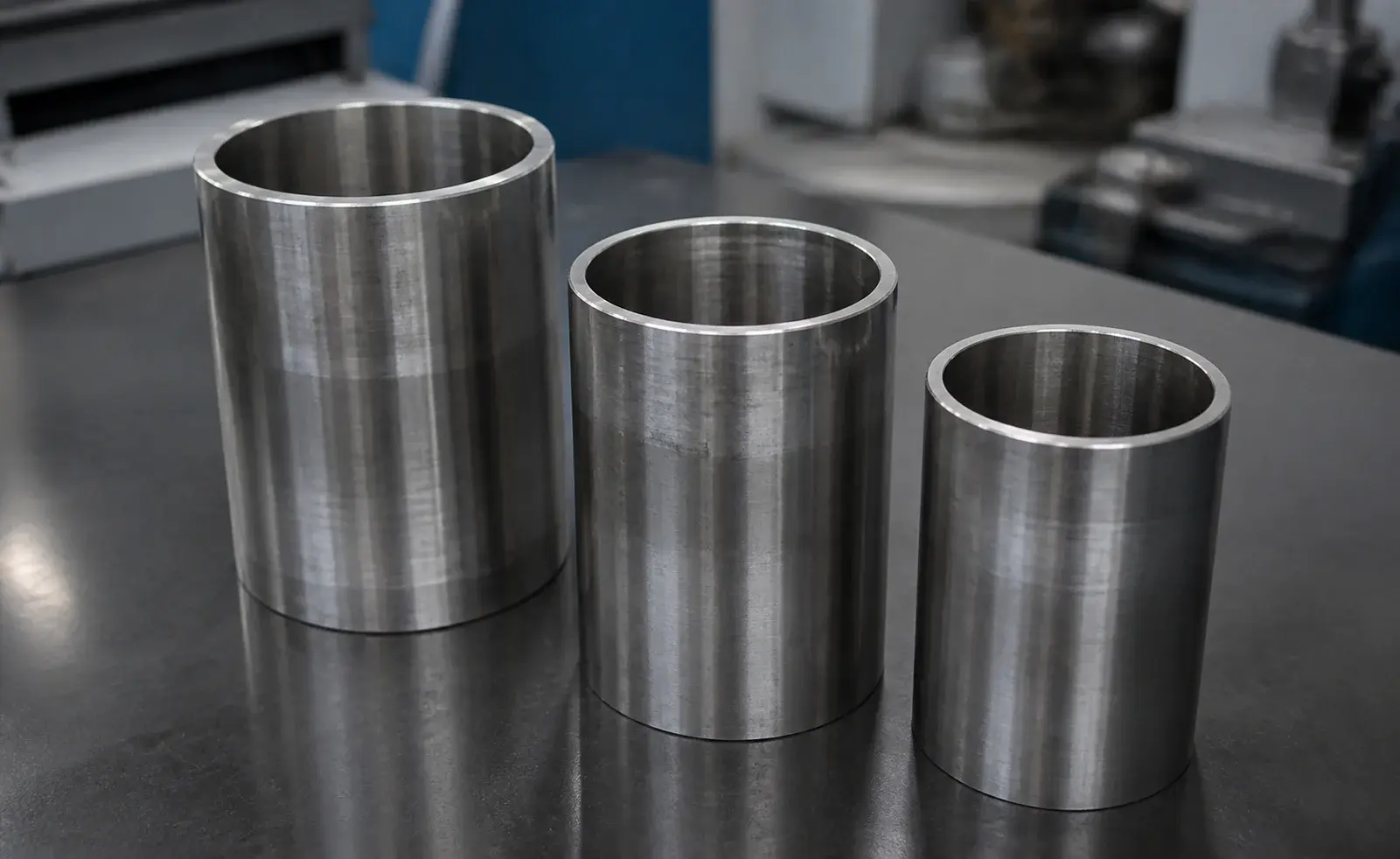Buchas centrifugadas de aço inox usinadas em diferentes diâmetros